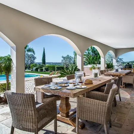 Sleeps 15 Pool Air Con Wifi *